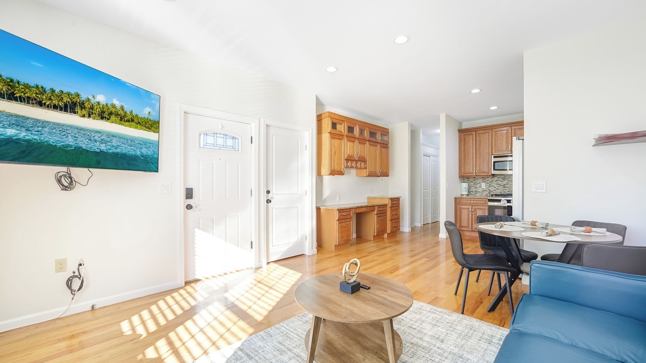 Photo of Livingroom in Constable Hook