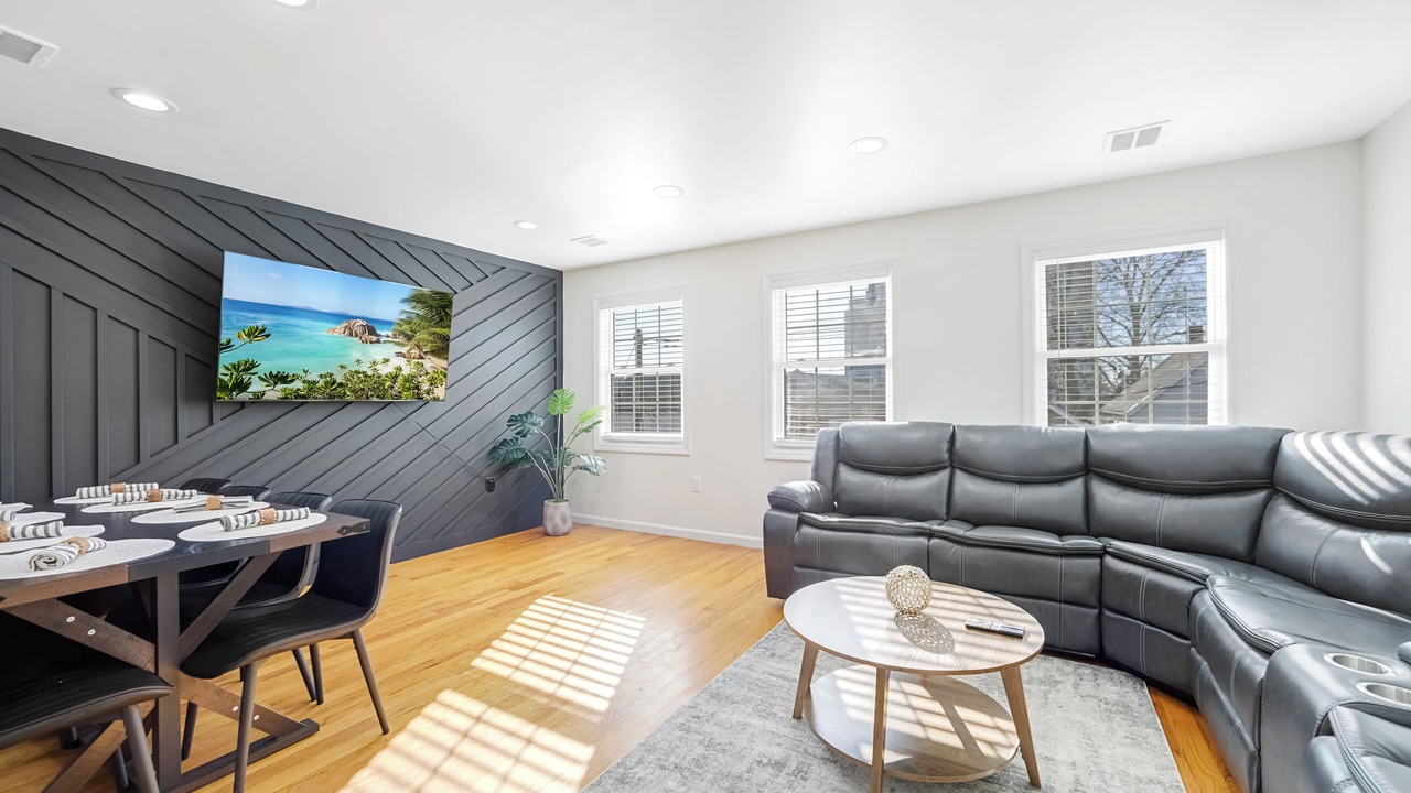 Photo of Livingroom in Constable Hook