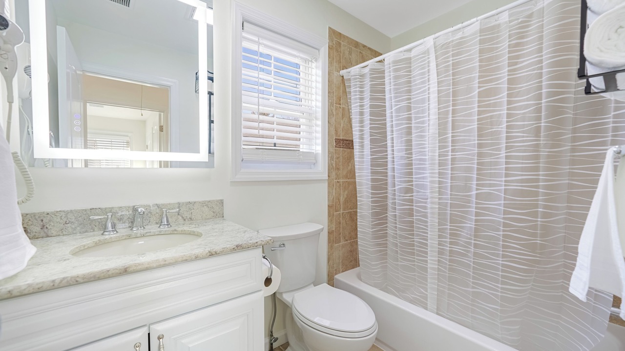 Photo of Bathroom in Constable Hook
