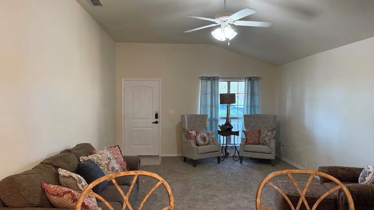 Photo of Livingroom in Odessa