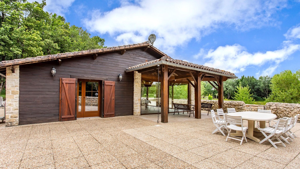 Photo of Others in Lonnes