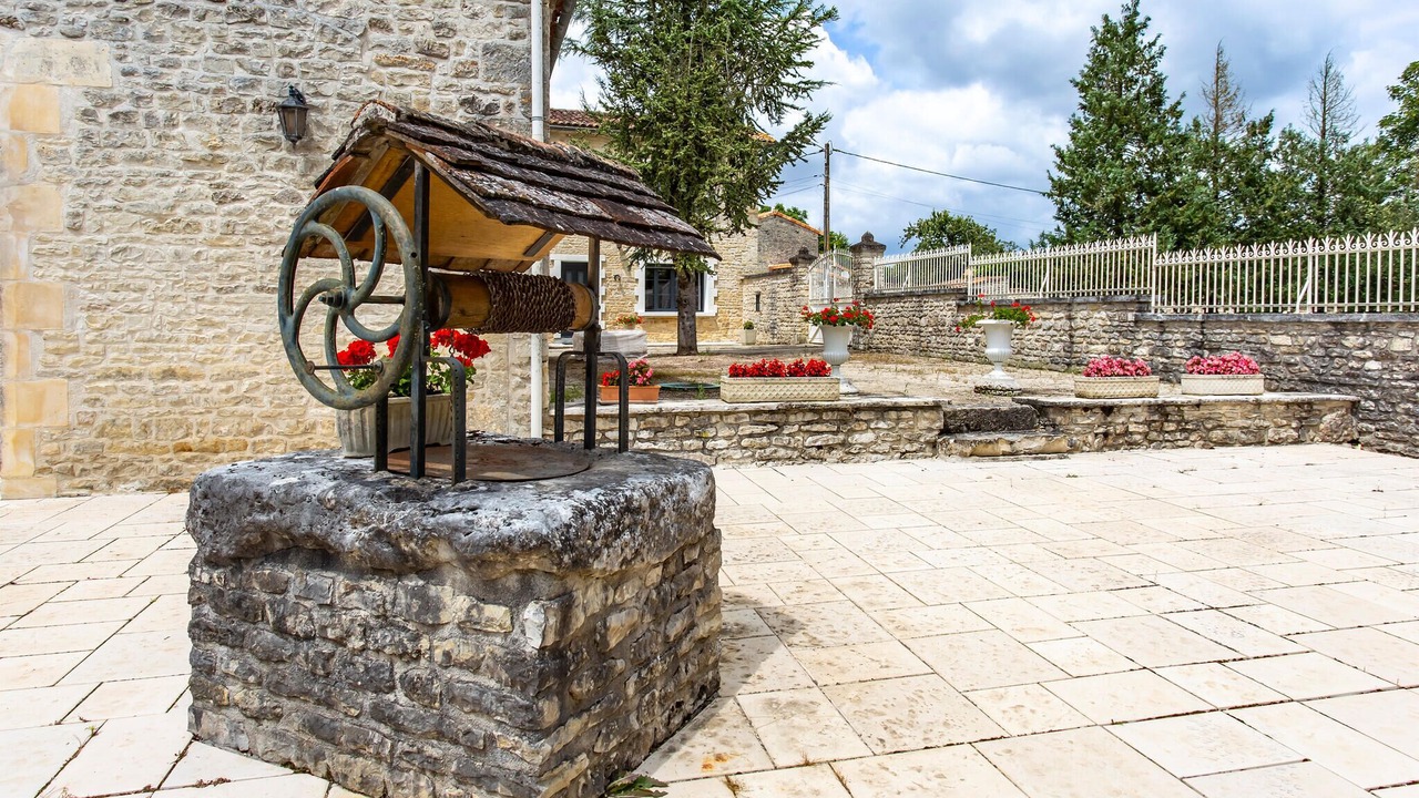 Photo of Others in Lonnes