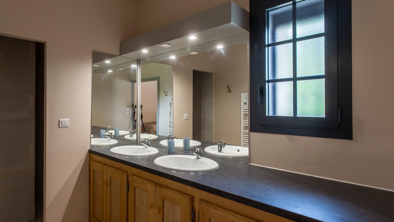 Photo of Bathroom in Lonnes