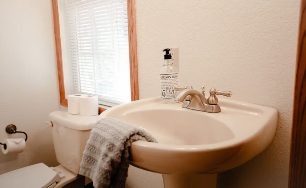 Photo of Bathroom in Lost Bridge Village