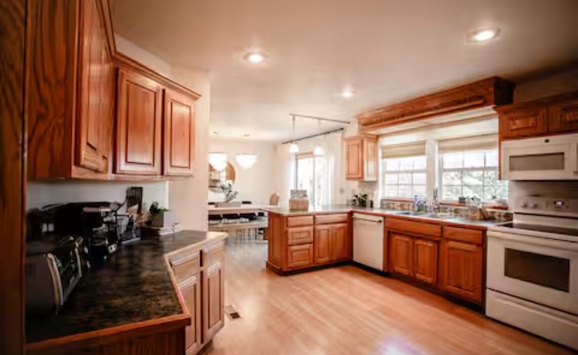 Photo of Kitchen in Lost Bridge Village