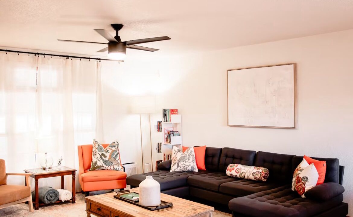 Photo of Livingroom in Lost Bridge Village