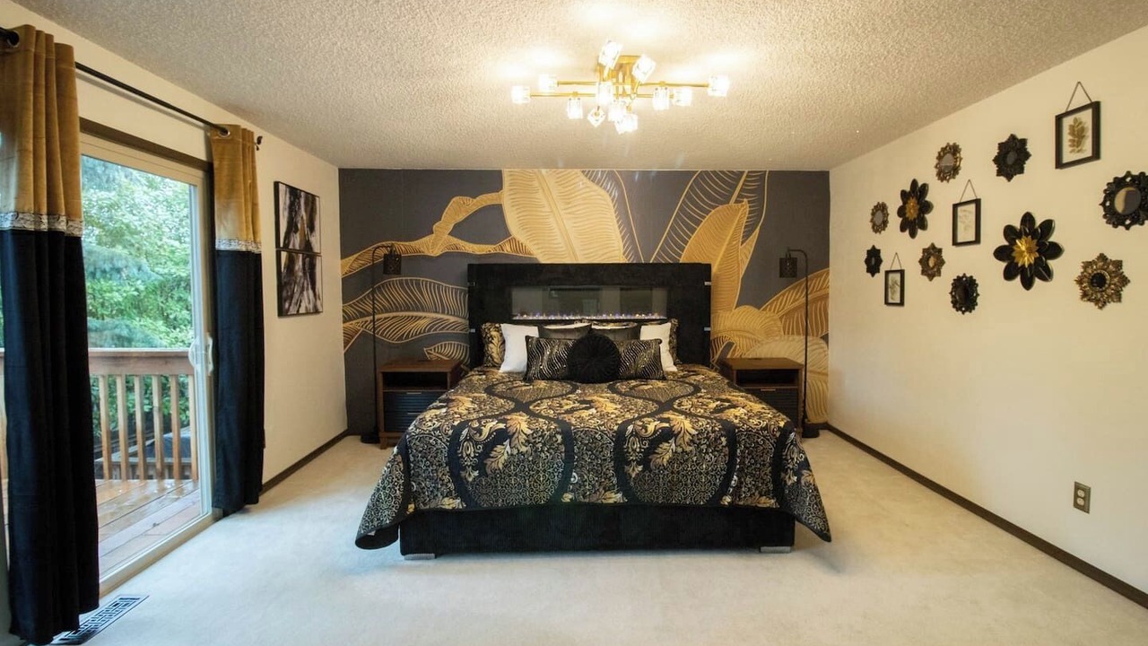 Photo of Bedroom in Roseburg