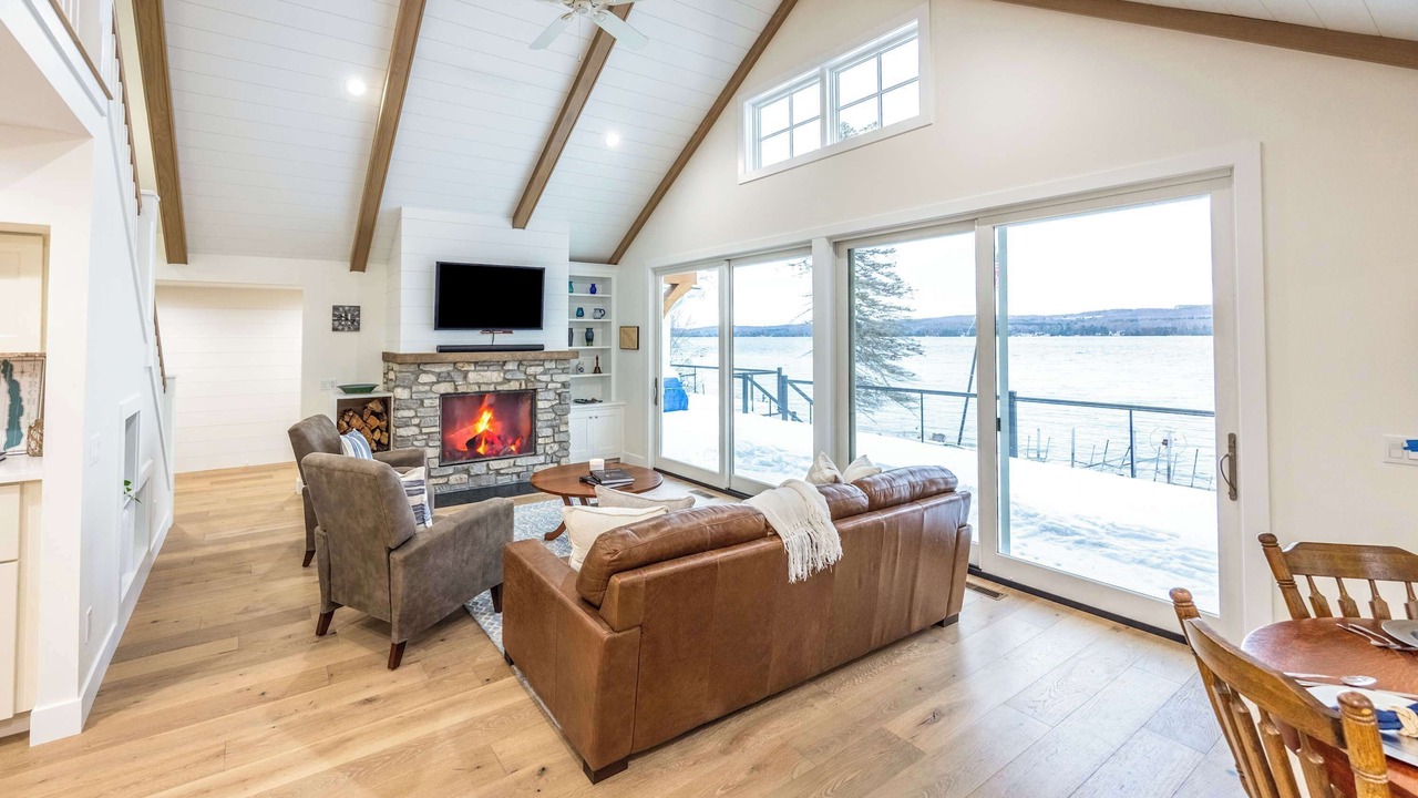 Photo of Livingroom in Kewadin