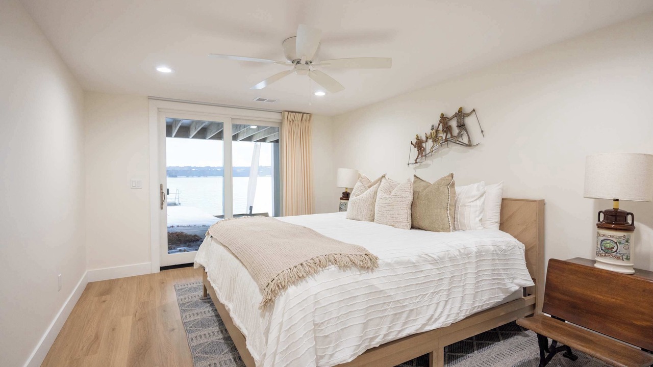 Photo of Bedroom in Kewadin