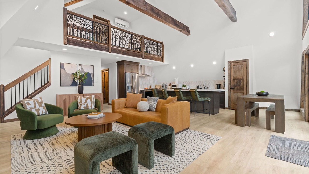 Photo of Livingroom in Jim Thorpe