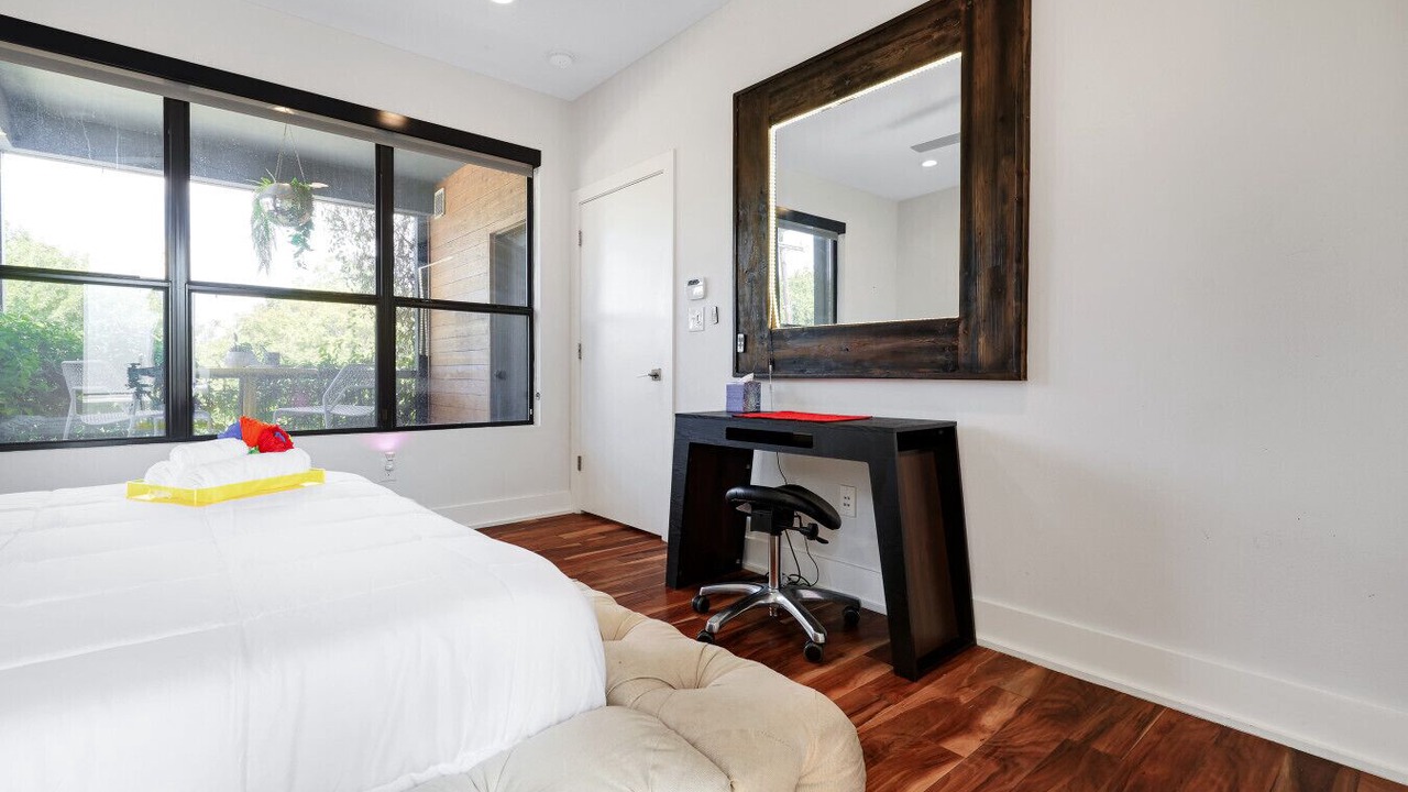 Photo of Bedroom in Southtown