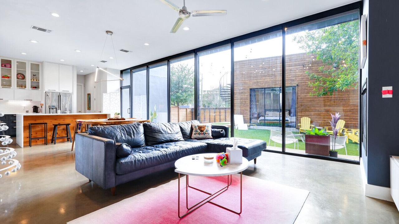 Photo of Livingroom in Southtown