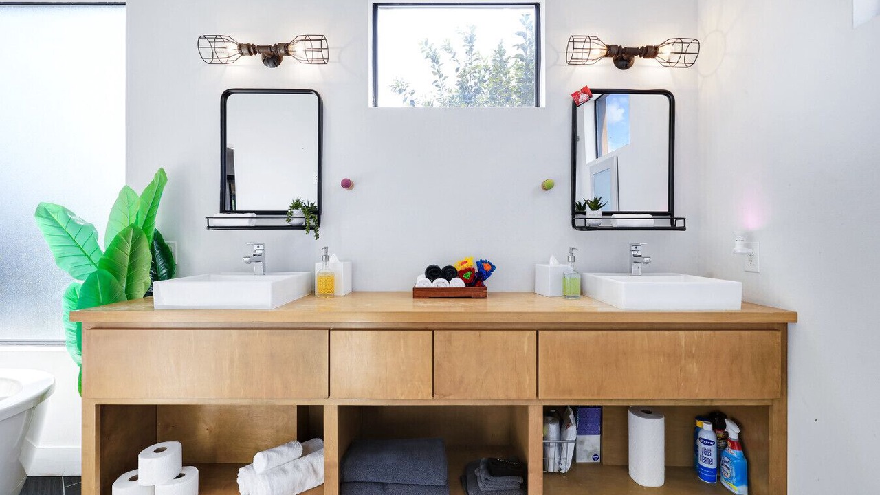 Photo of Bathroom in Southtown