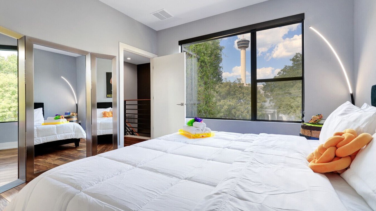 Photo of Bedroom in Southtown