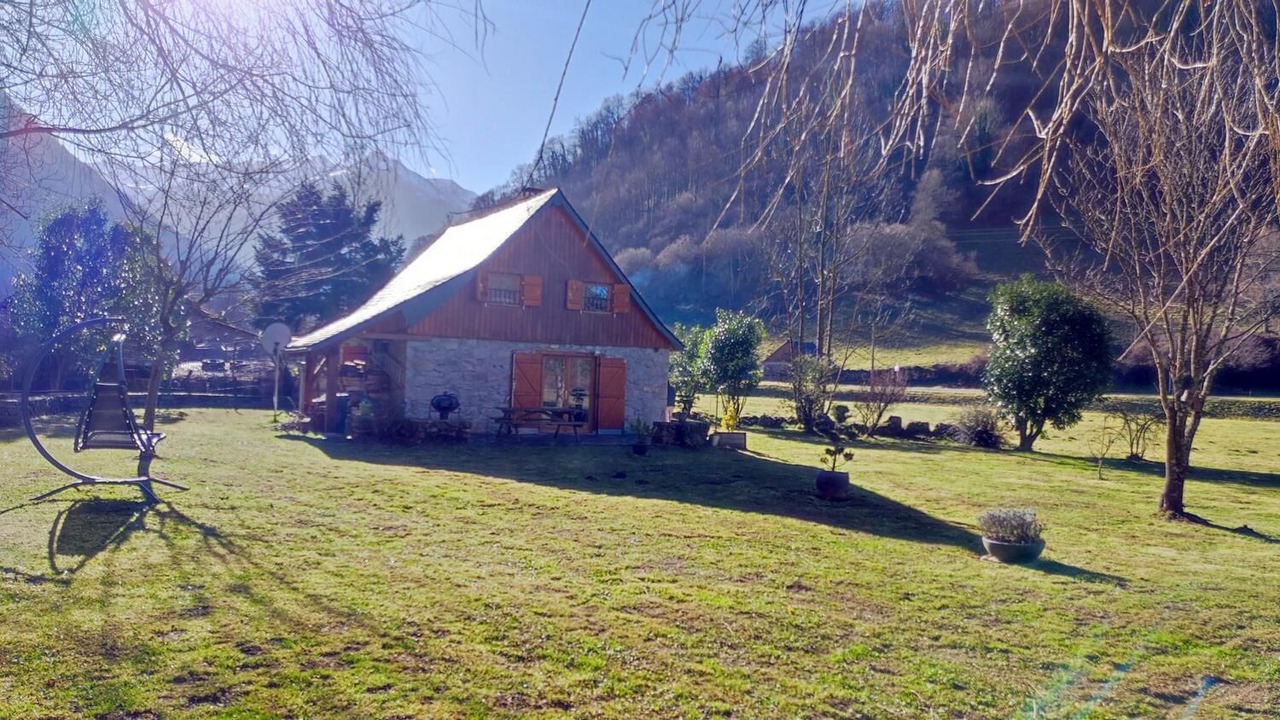Photo of Outdoor in Ustou