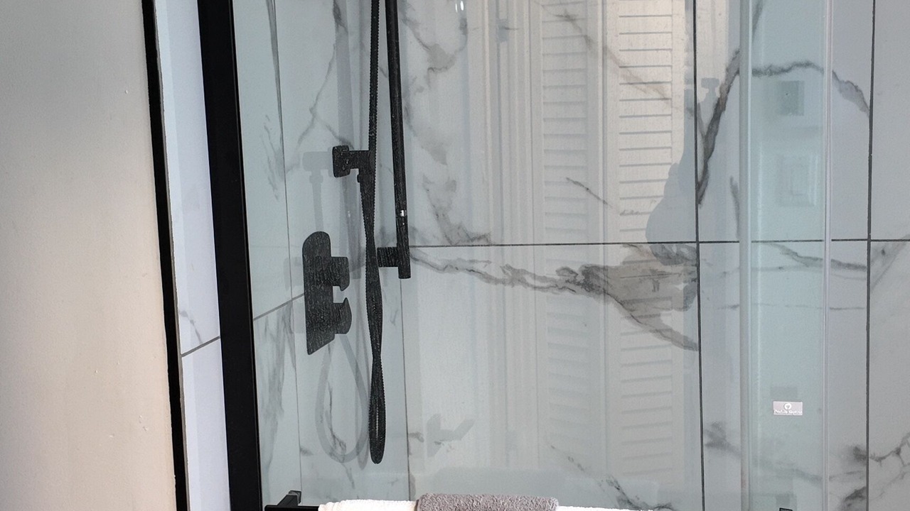Photo of Bathroom in Terrebonne