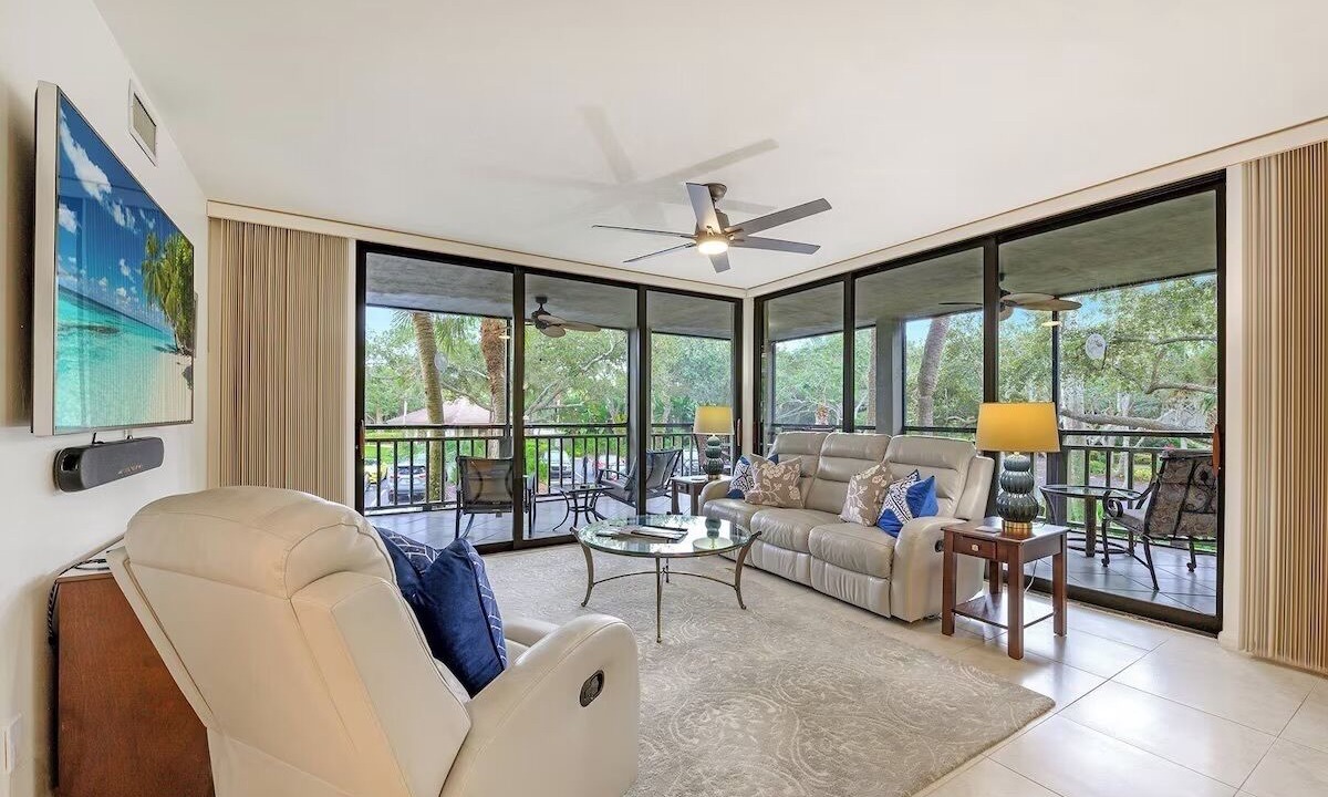 Photo of Livingroom in Bonita Bay