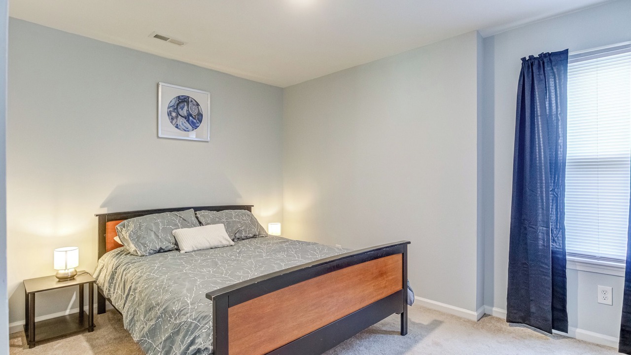 Photo of Bedroom in Downtown