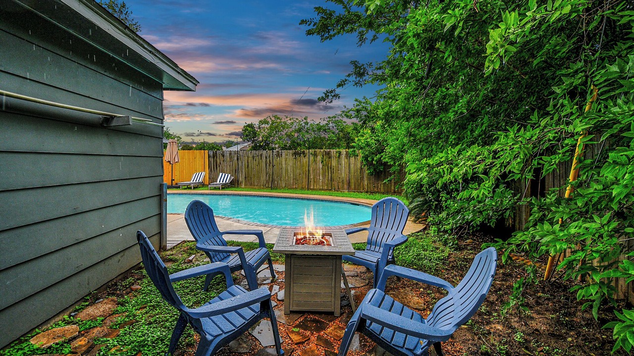Photo of Outdoor in Woodlake - Briar Meadow