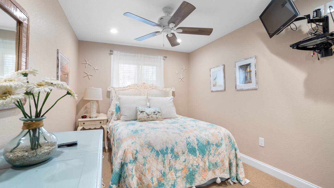 Photo of Bedroom in Sea Scape