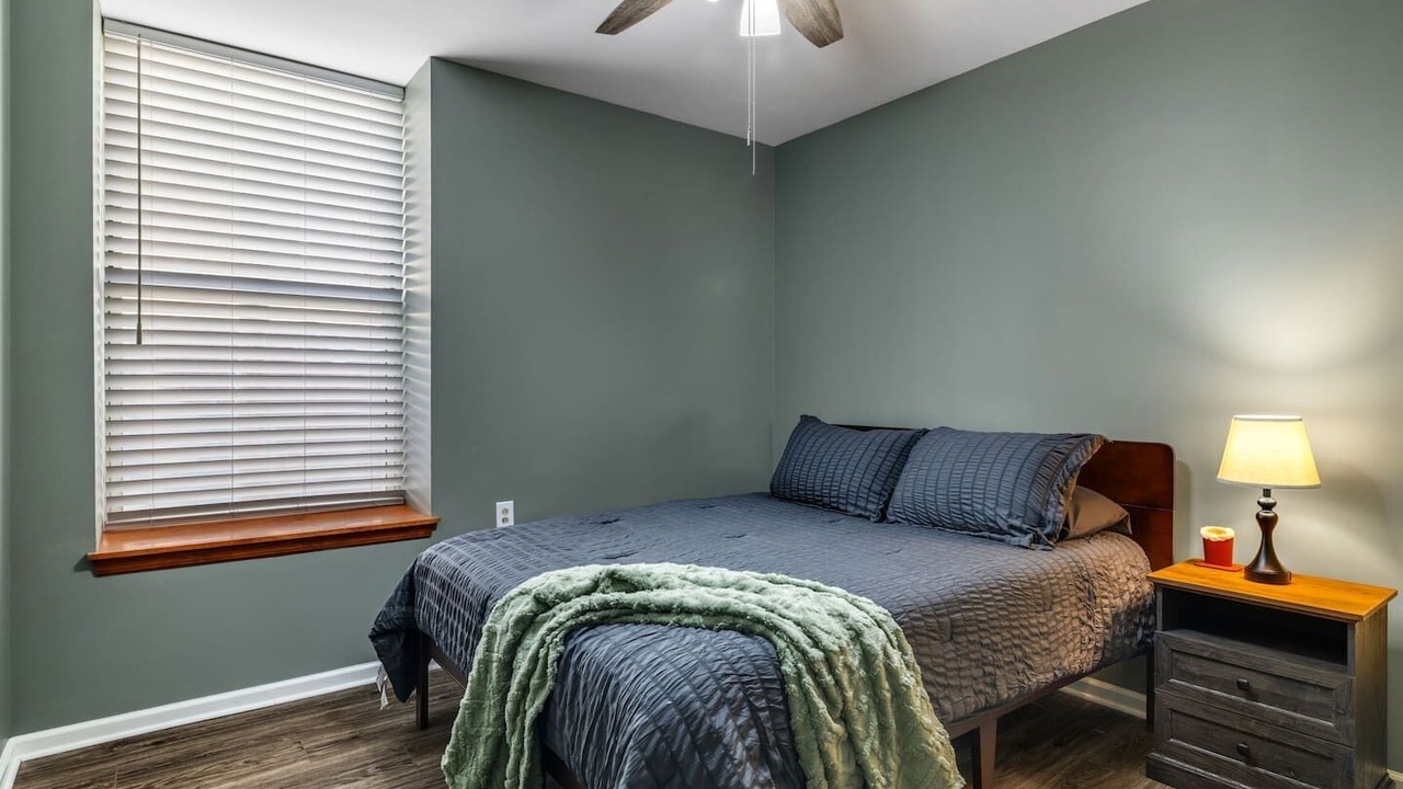Photo of Bedroom in South Side Flats