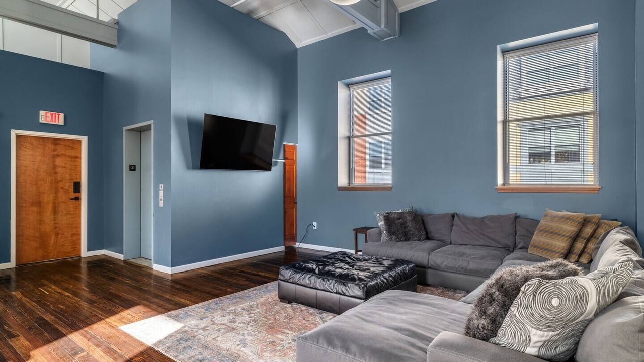 Photo of Livingroom in South Side Flats