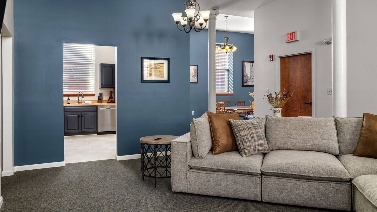 Photo of Livingroom in South Side Flats