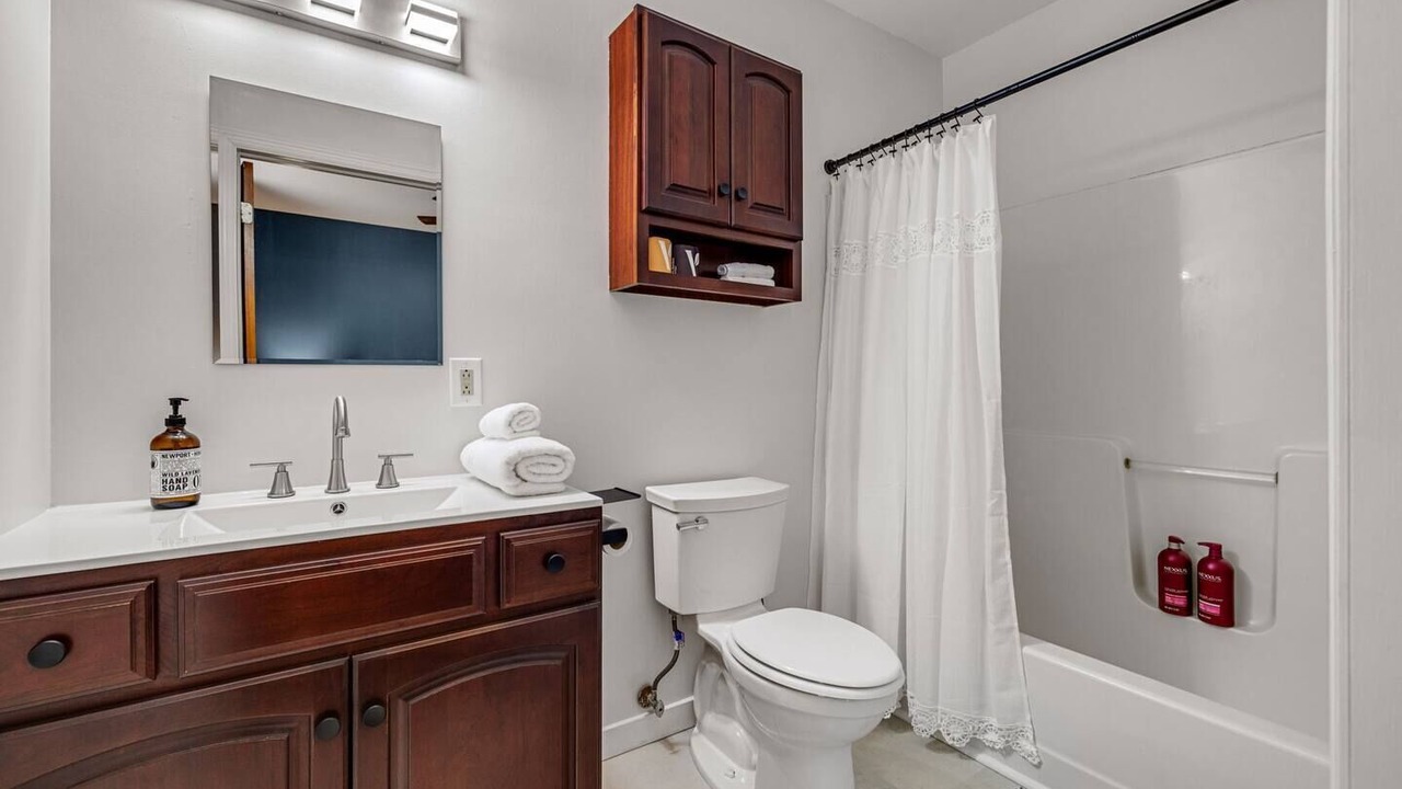 Photo of Bathroom in South Side Flats