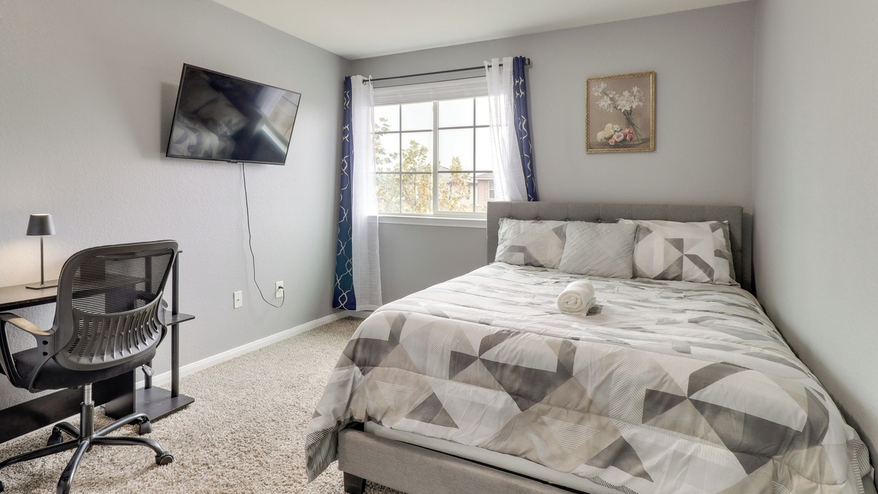 Photo of Bedroom in Manor
