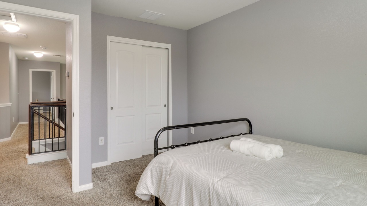 Photo of Bedroom in Manor