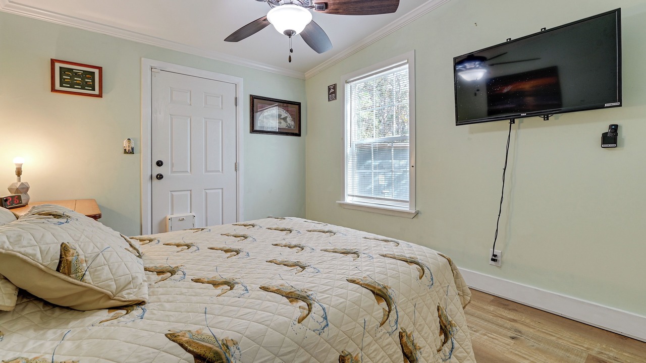 Photo of Bedroom in Weeki Wachee Gardens