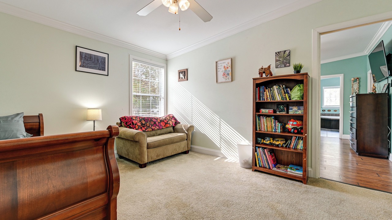 Photo of Livingroom in Weeki Wachee Gardens