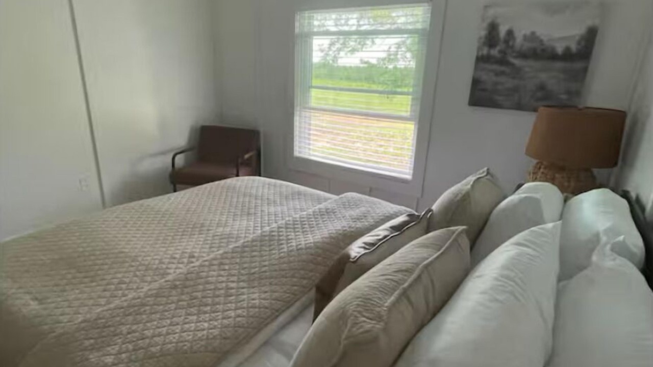 Photo of Bedroom in Leola