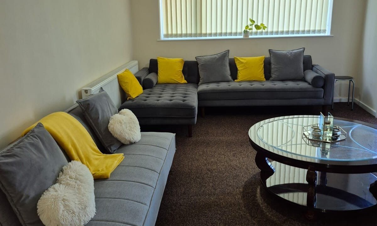 Photo of Livingroom in Oadby