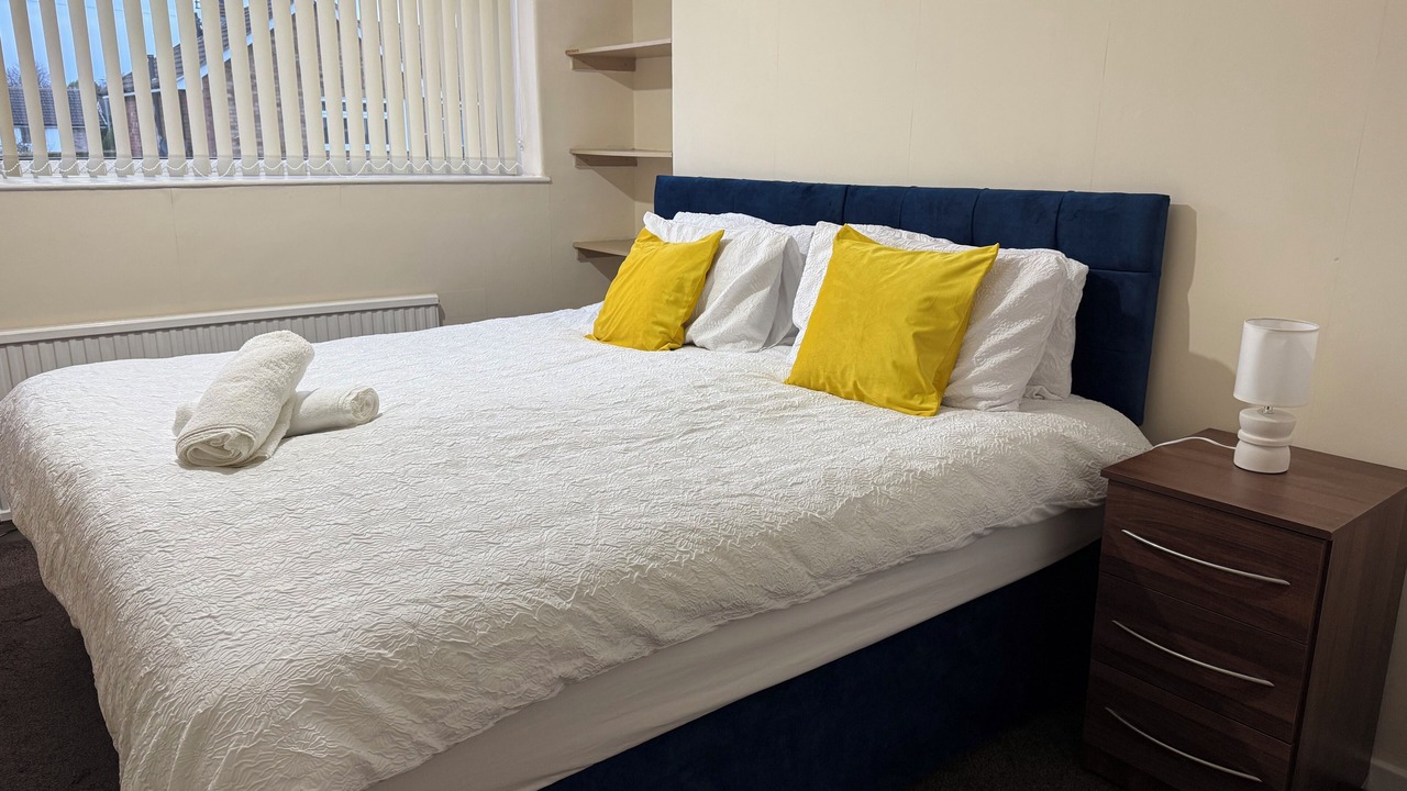 Photo of Bedroom in Oadby