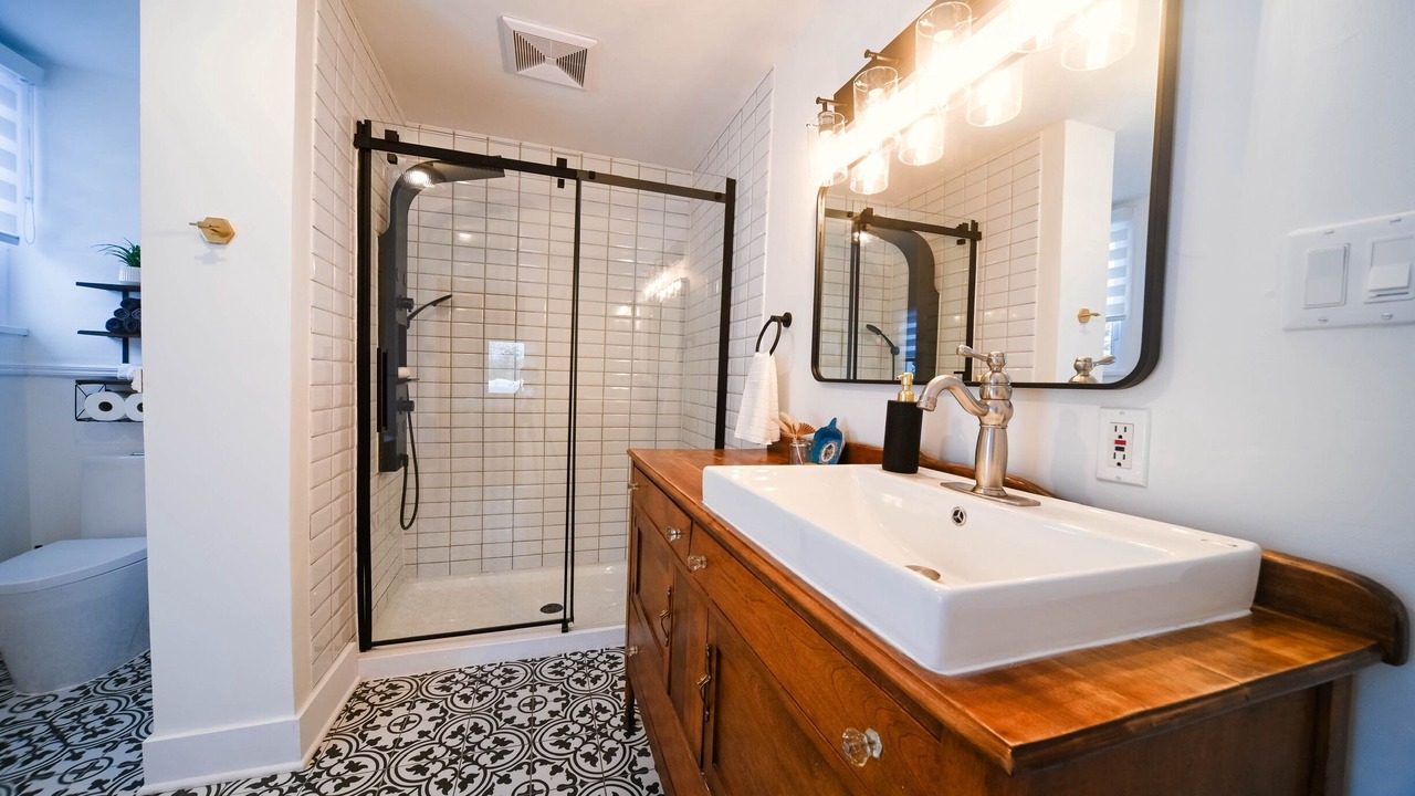 Photo of Bathroom in Scotstown