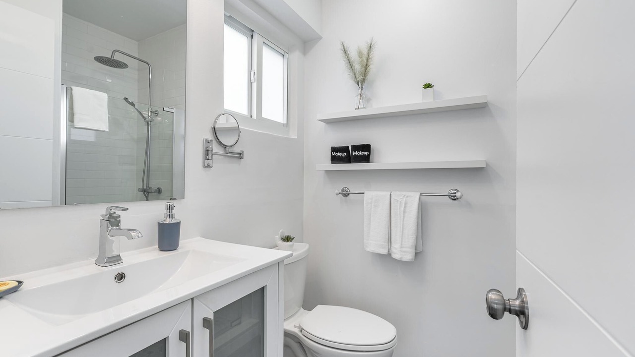 Photo of Bathroom in Croissant Park