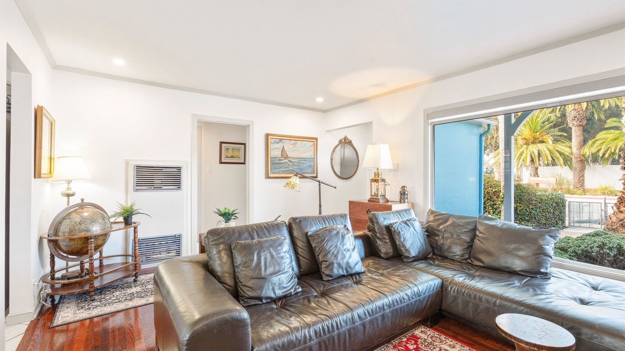 Photo of Livingroom in South San Francisco