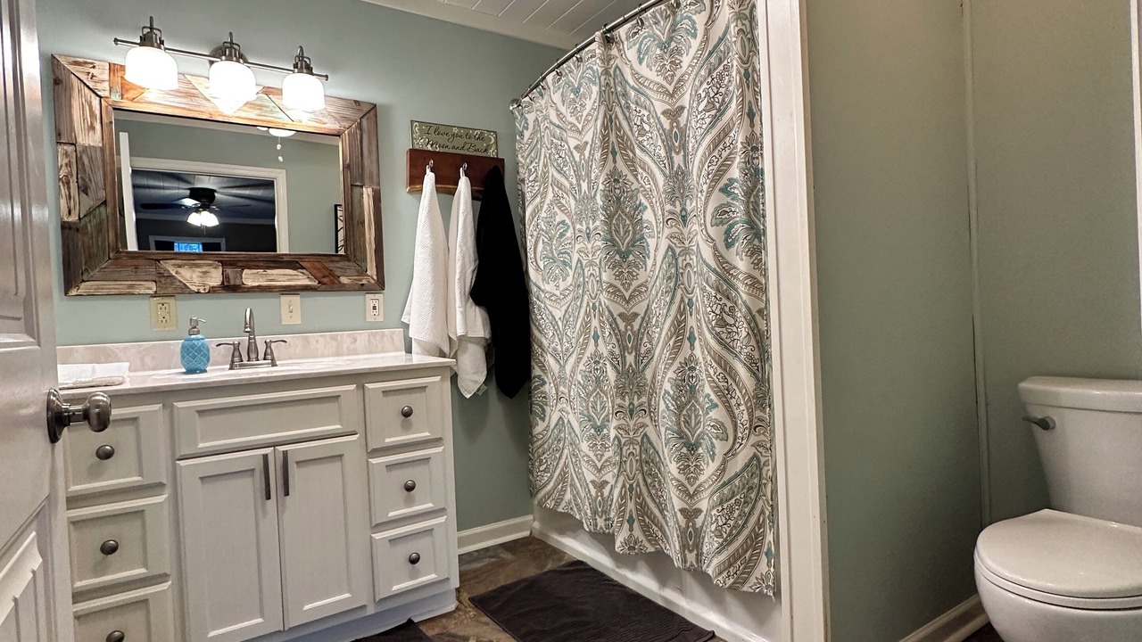 Photo of Bathroom in Langston