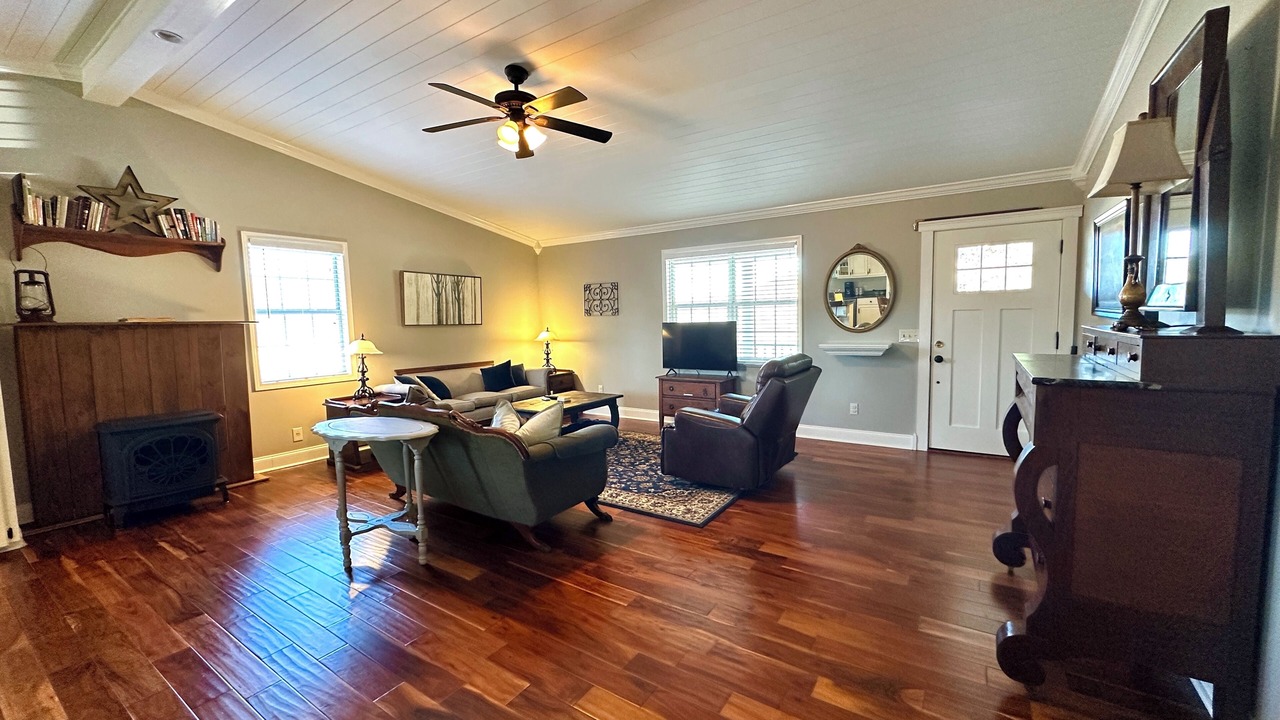 Photo of Livingroom in Langston