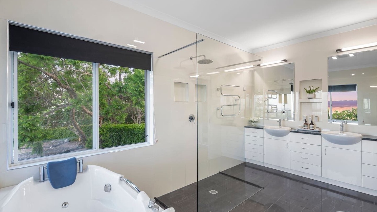 Photo of Bathroom in Tallai