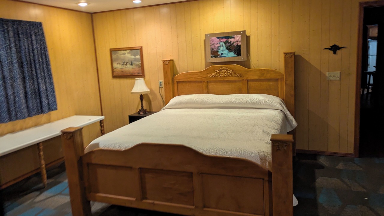 Photo of Bedroom in Burneyville