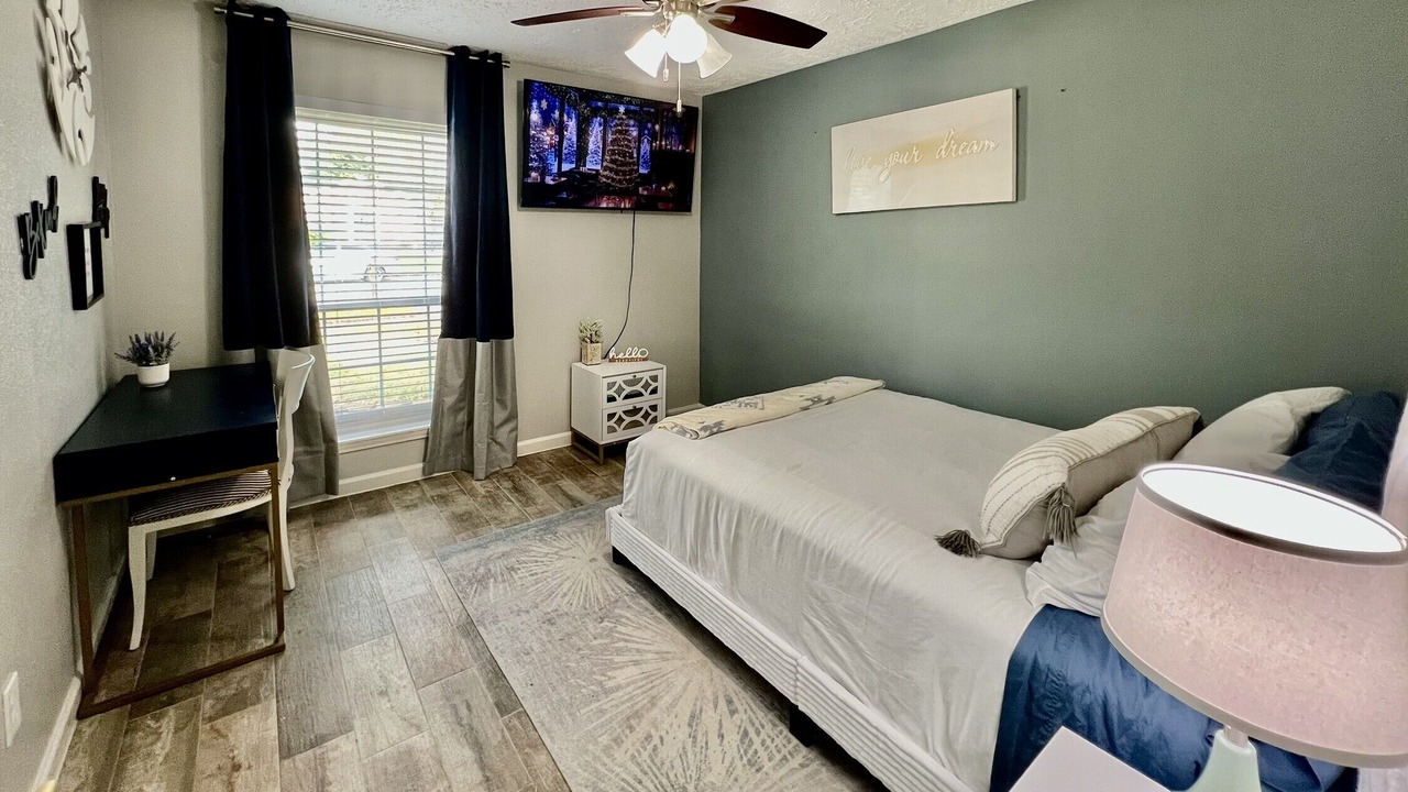 Photo of Bedroom in Barker