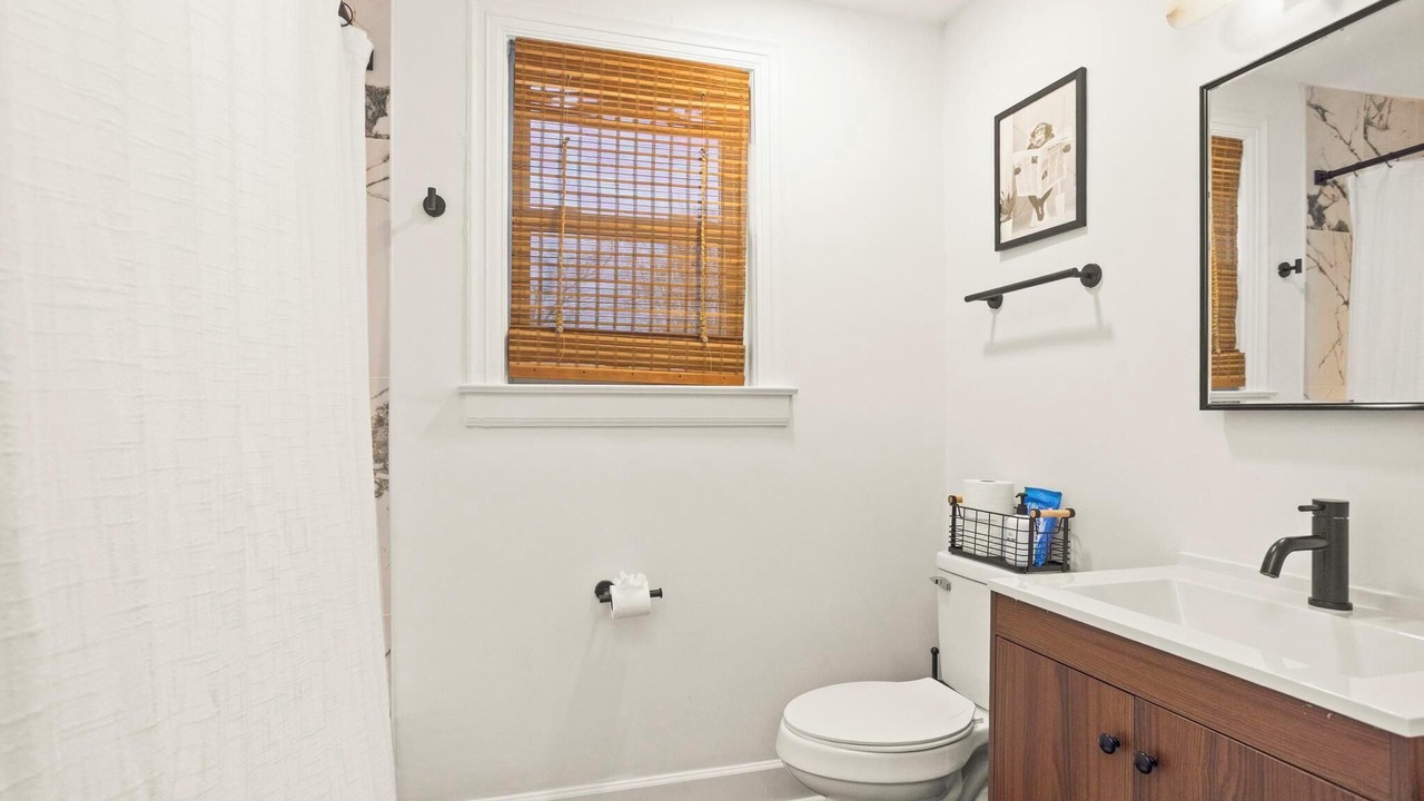 Photo of Bathroom in Merry Oaks