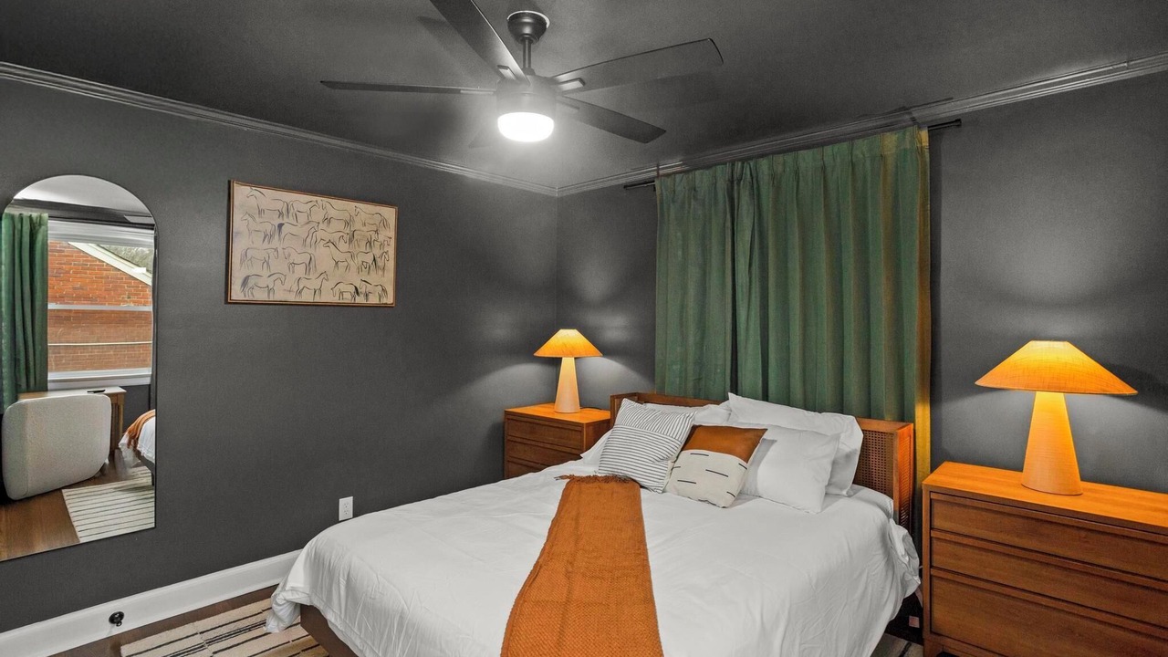 Photo of Bedroom in Merry Oaks