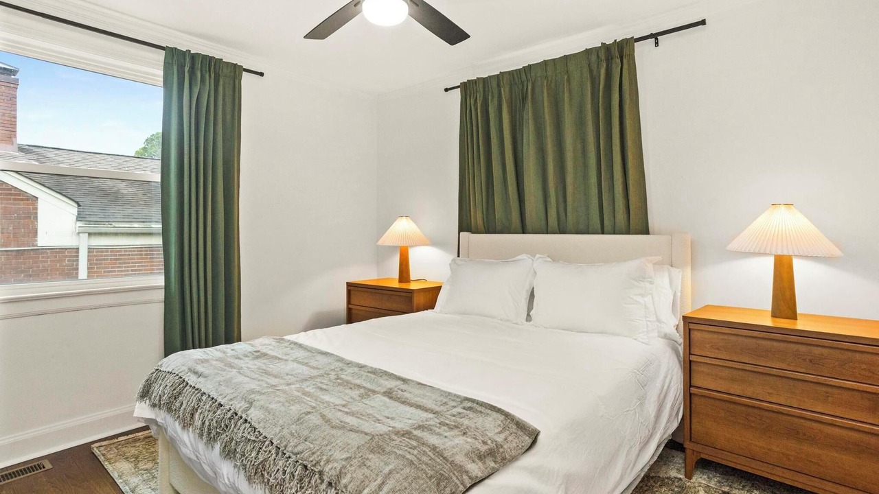 Photo of Bedroom in Merry Oaks
