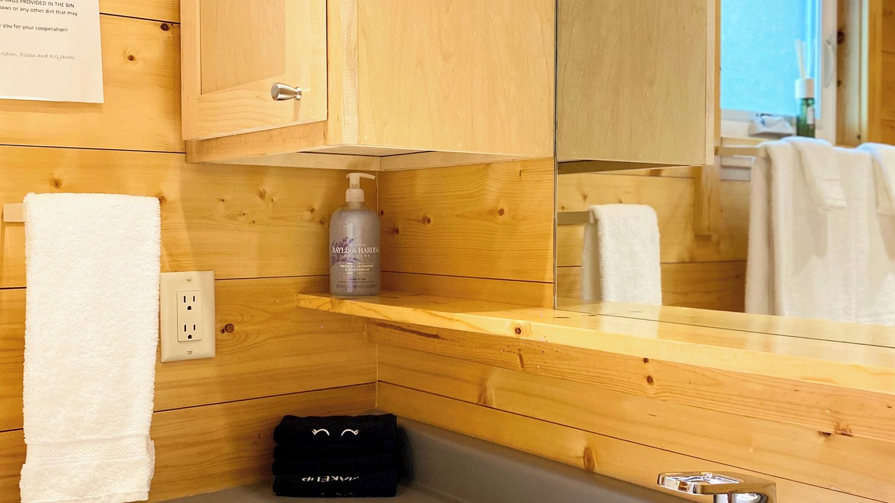 Photo of Bathroom in Red Cliff