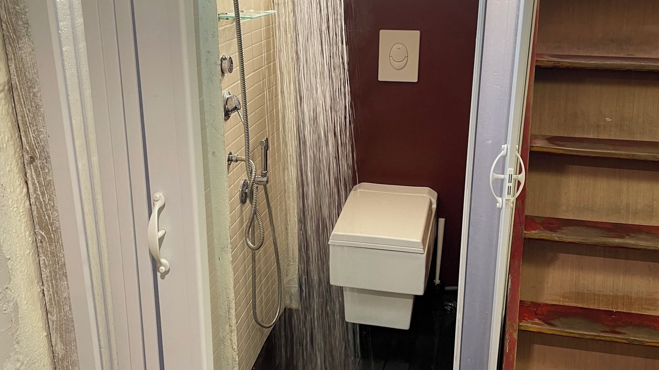 Photo of Bathroom in Asnieres-sur-Seine