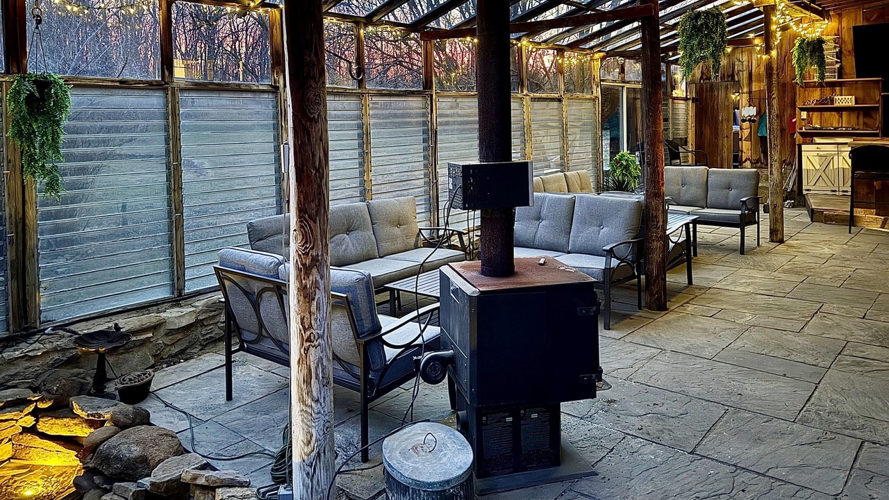 Photo of Others in Bakerton