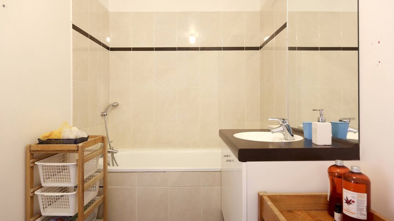 Photo of Bathroom in Saint-Ouen